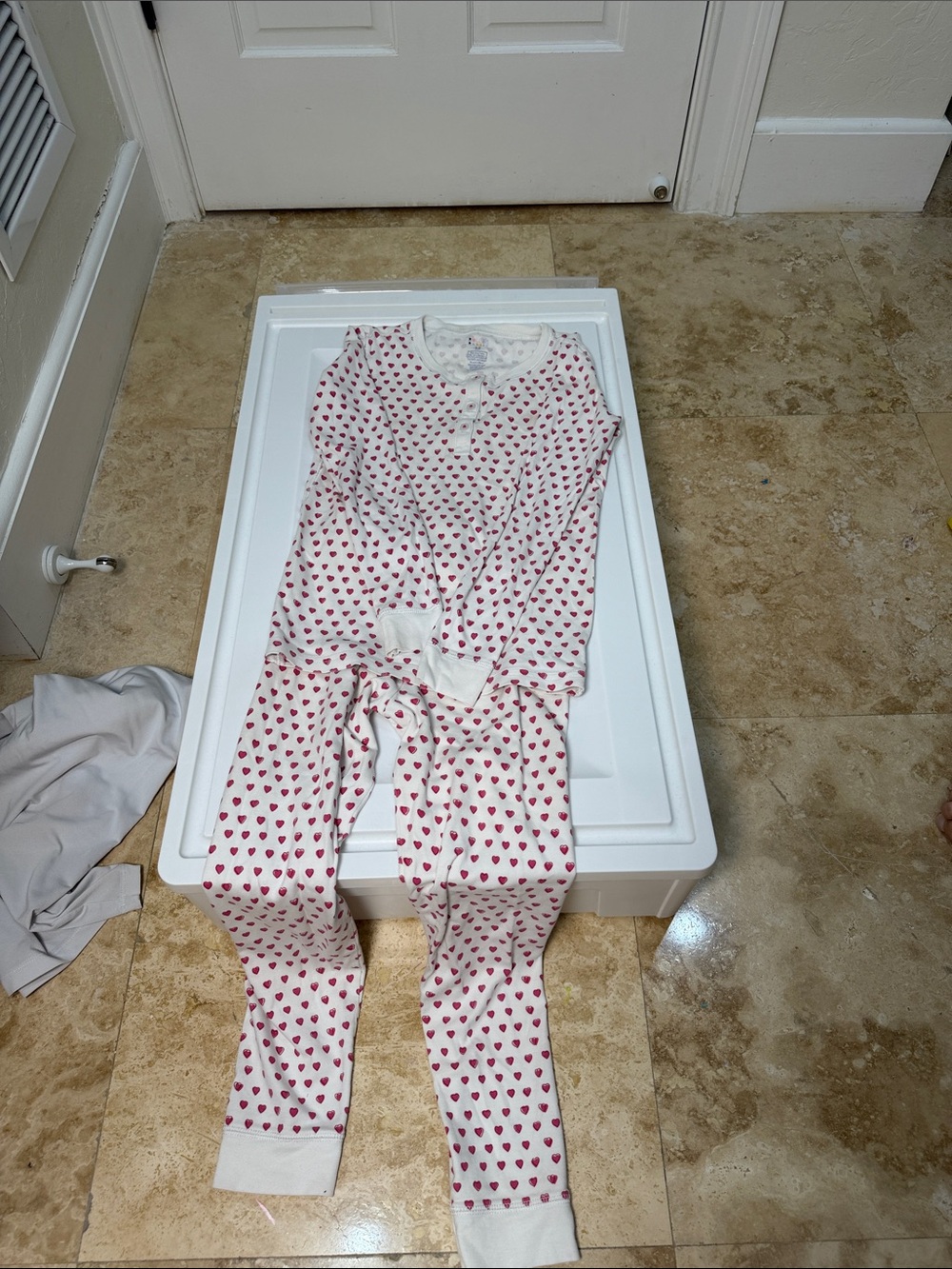 Roller Rabbit White Pajama Set with Red Heart Print